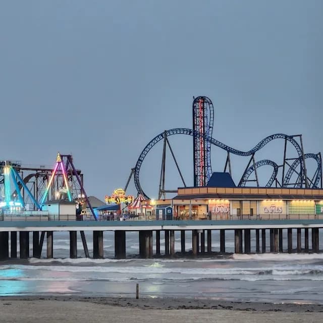 Galveston Island Historic Pleasure Pier — 1.5-3 hours pre-cruise activity near Port of Galveston
