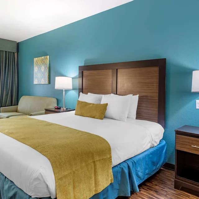 Best Western Plus Galveston Suites near Port of Galveston