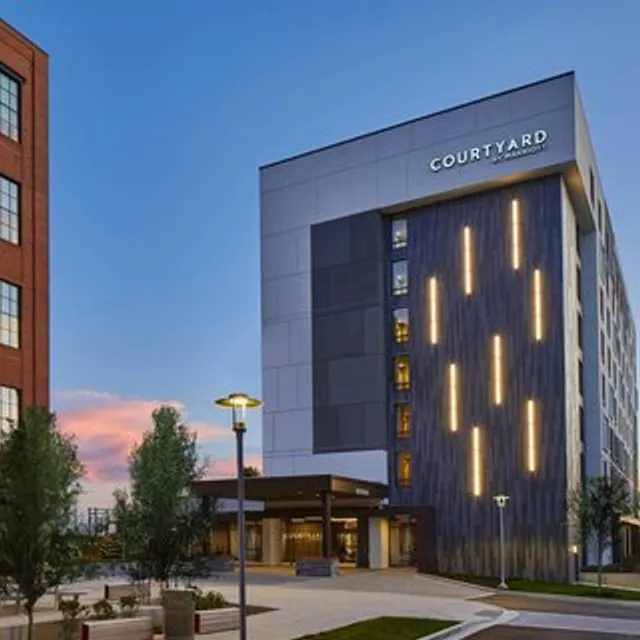 Courtyard Baltimore Downtown/McHenry Row near Port of Baltimore