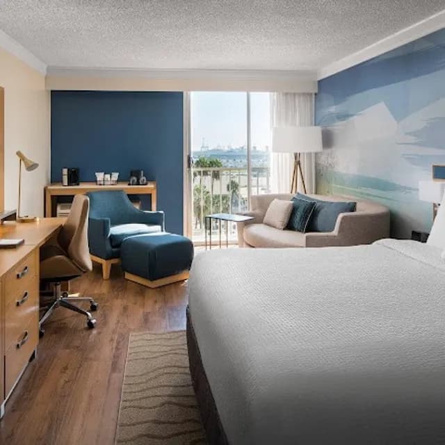 Courtyard by Marriott Long Beach Downtown near Port of Long Beach