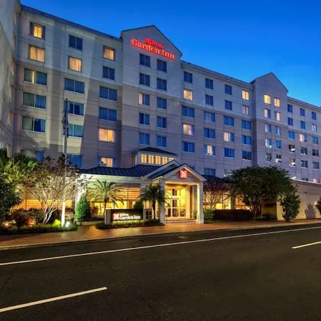 Hilton Garden Inn Convention Center near Port of New Orleans