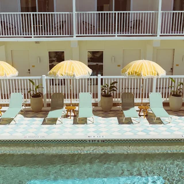 Hotel Lucine near Port of Galveston