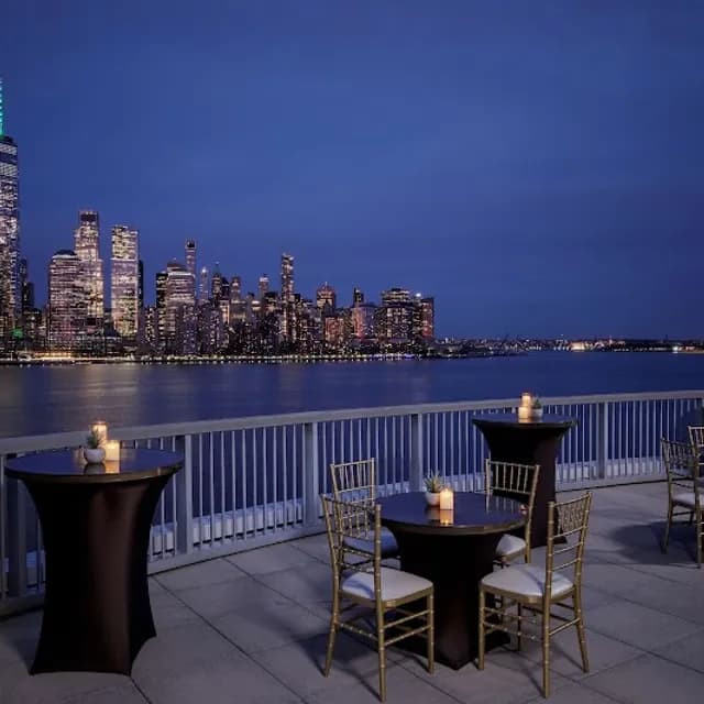 Hyatt Regency Jersey City on the Hudson near Cape Liberty Cruise Port