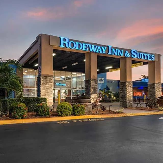 Rodeway Inn & Suites Cruise Port near Port Everglades