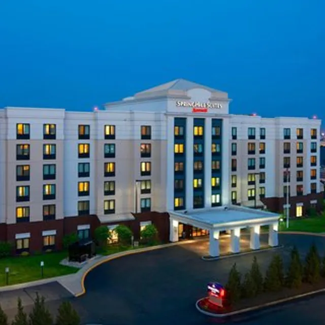 SpringHill Suites by Marriott Newark Airport